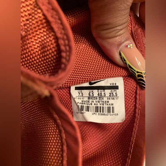 Nike Boots - Picture 7 of 10